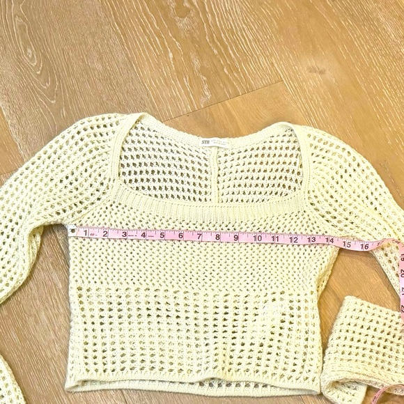 Strativarius Cropped Sweater Small - Picture 5 of 7